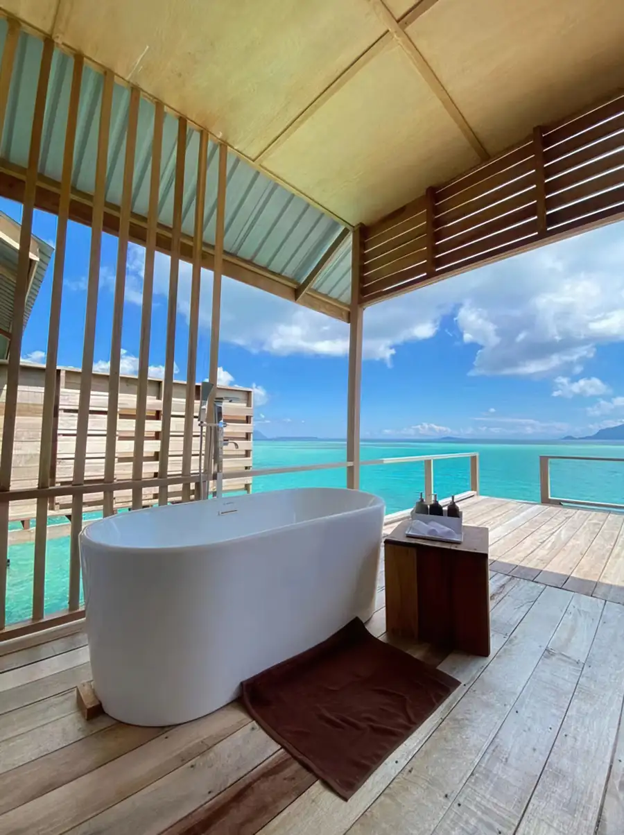 Luxury balcony bathtub with panoramic ocean views Sisipan Island Resort